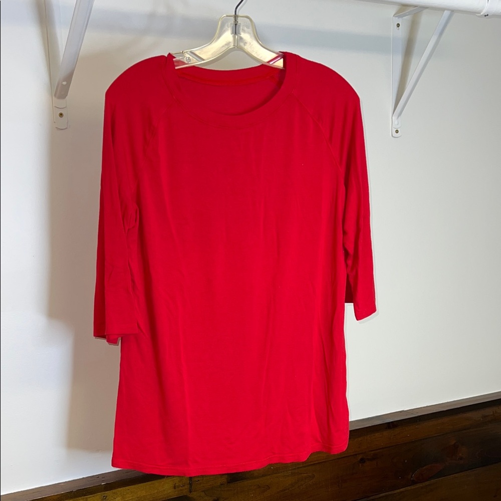 Amazon 3/4 Sleeve Red Women's Top- M‎